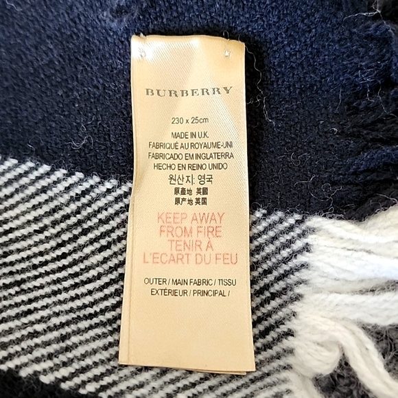Burberry Check Scarf - Picture 5 of 7